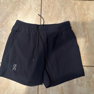 Black Essential On Cloud Men’s Shorts Size M